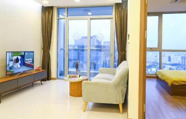 Mott Haven - Vinhomes Park, Landmark 81 Area & Ice Rink * Ho Chi Minh City